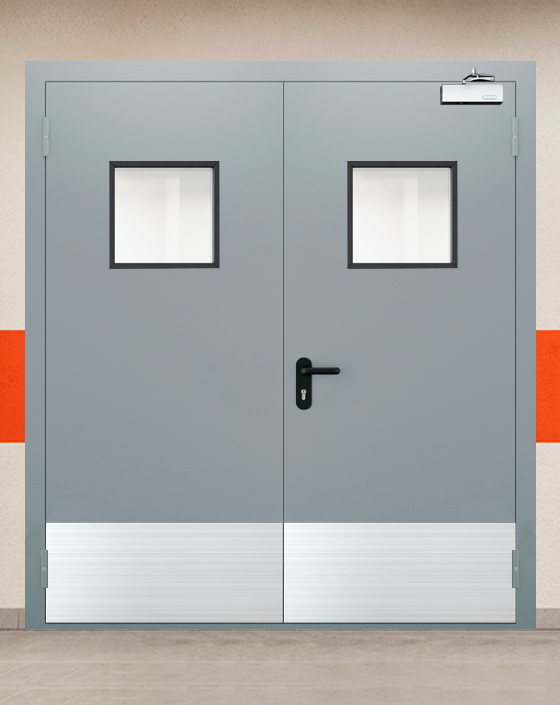 Противопожарная двупольная серая дверь EI-90 с квадратным окном, широким отбойником