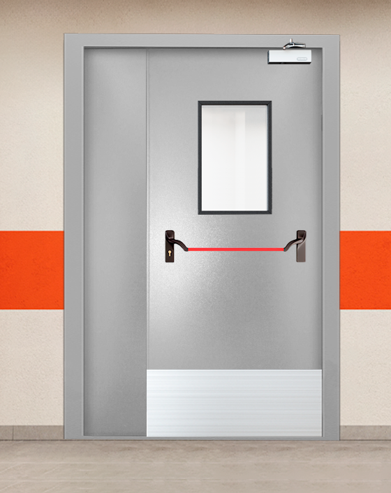 Противопожарная полуторная серая дверь порошковым напылением EI-90 с ручкой антипаника, прямоугольным окном, широким отбойником